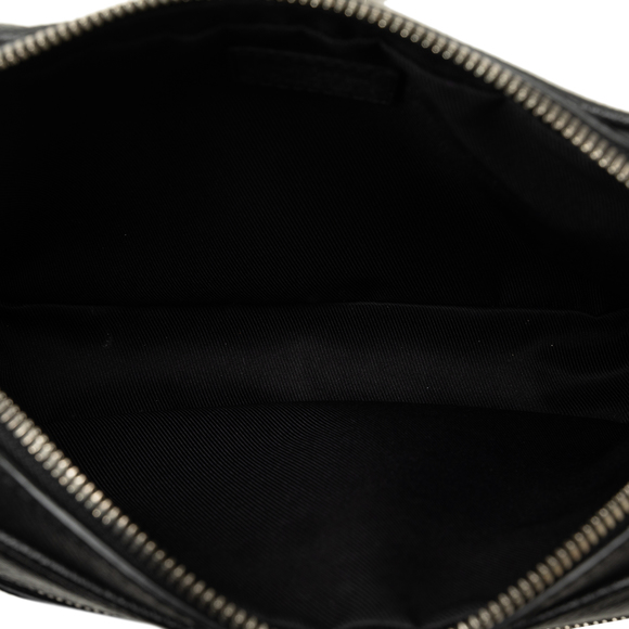 Pre-Loved Louis Vuitton Taiga Outdoor Bumbag - Picture 5 of 9